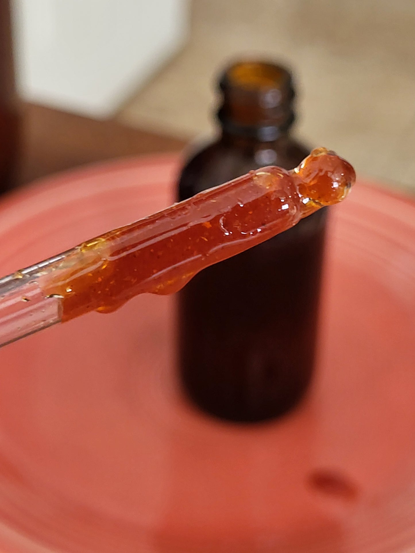 PAIN Relief Rub Organic with CASTOR OIL & CAYENNE PEPPER- 2 oz SHIPS FREE