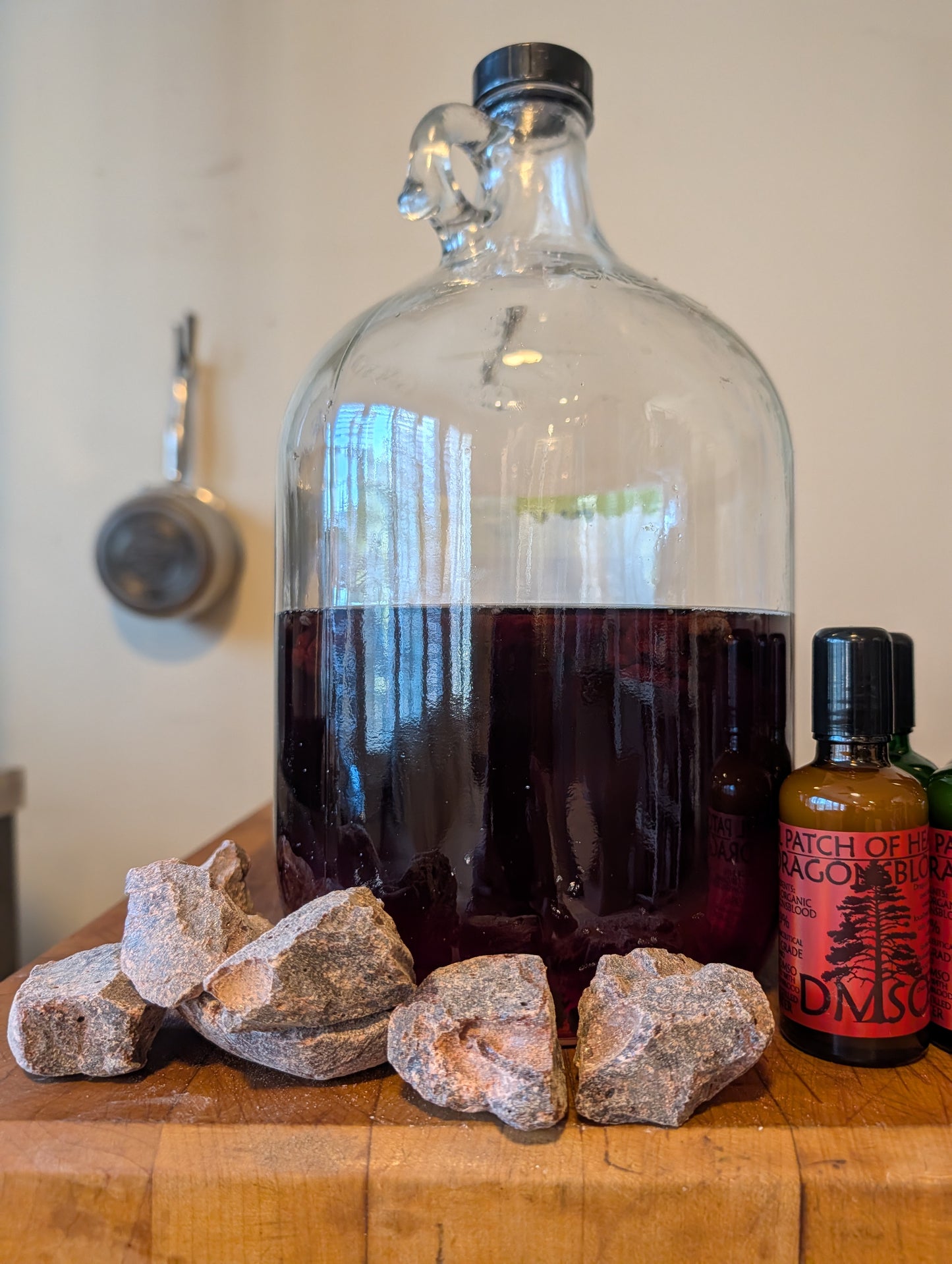 Medicinal Rollerball - 99.9 PURE DMSO infused with ORGANIC DRAGONSBLOOD - 70% DMSO INFUSION 30% DISTILLED WATER- 50ml SHIPS FREE