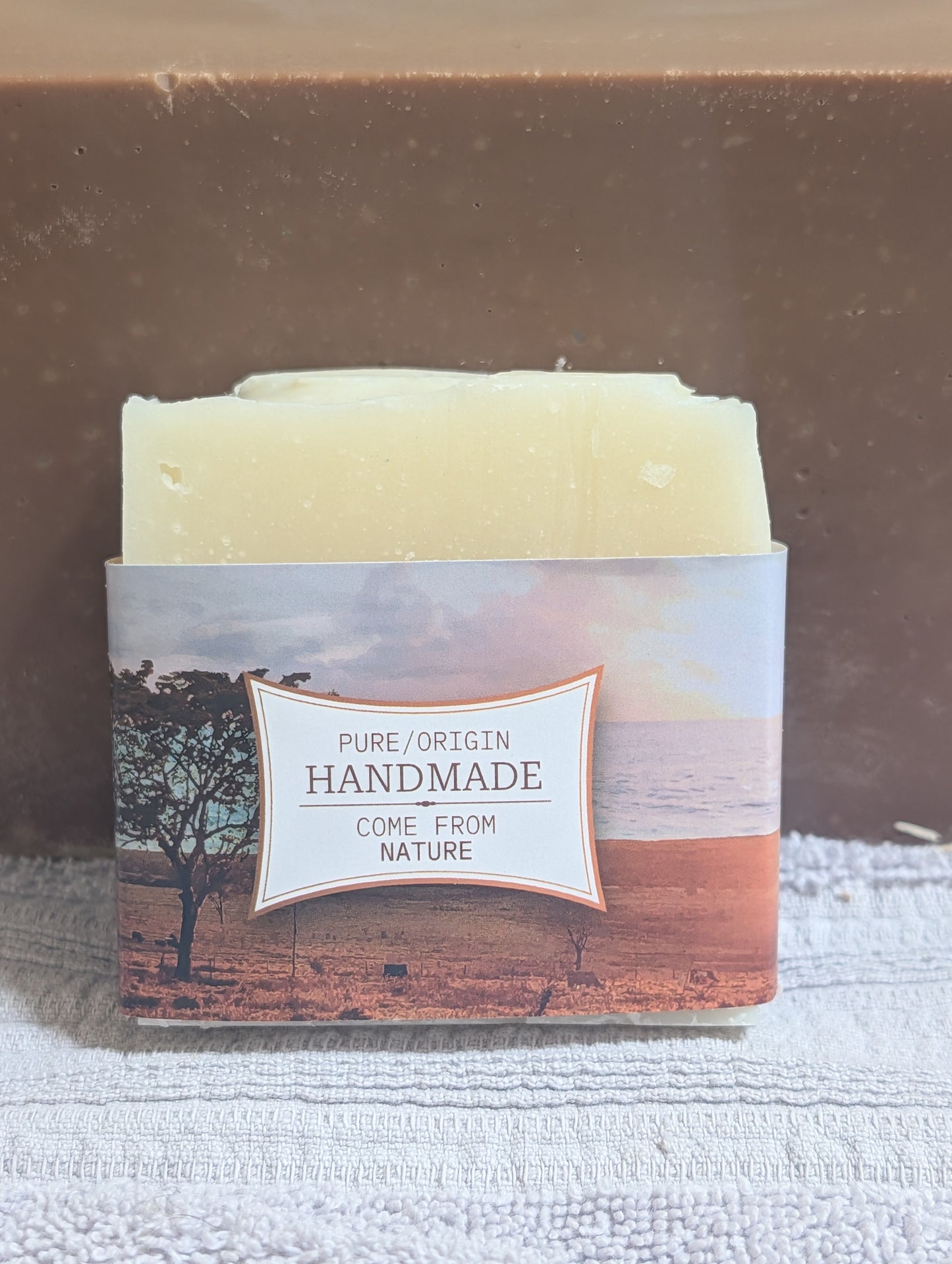 Artesian Herbal Soaps - BEEF TALLOW- CASTOR OIL- For Skin Issues- -with Bamboo Holder & Sisal Scrub Bag -BERGAMOT & LEMON ESSENTIAL OIL- ORGANIC - Color WHITE -FREE SHIPPING