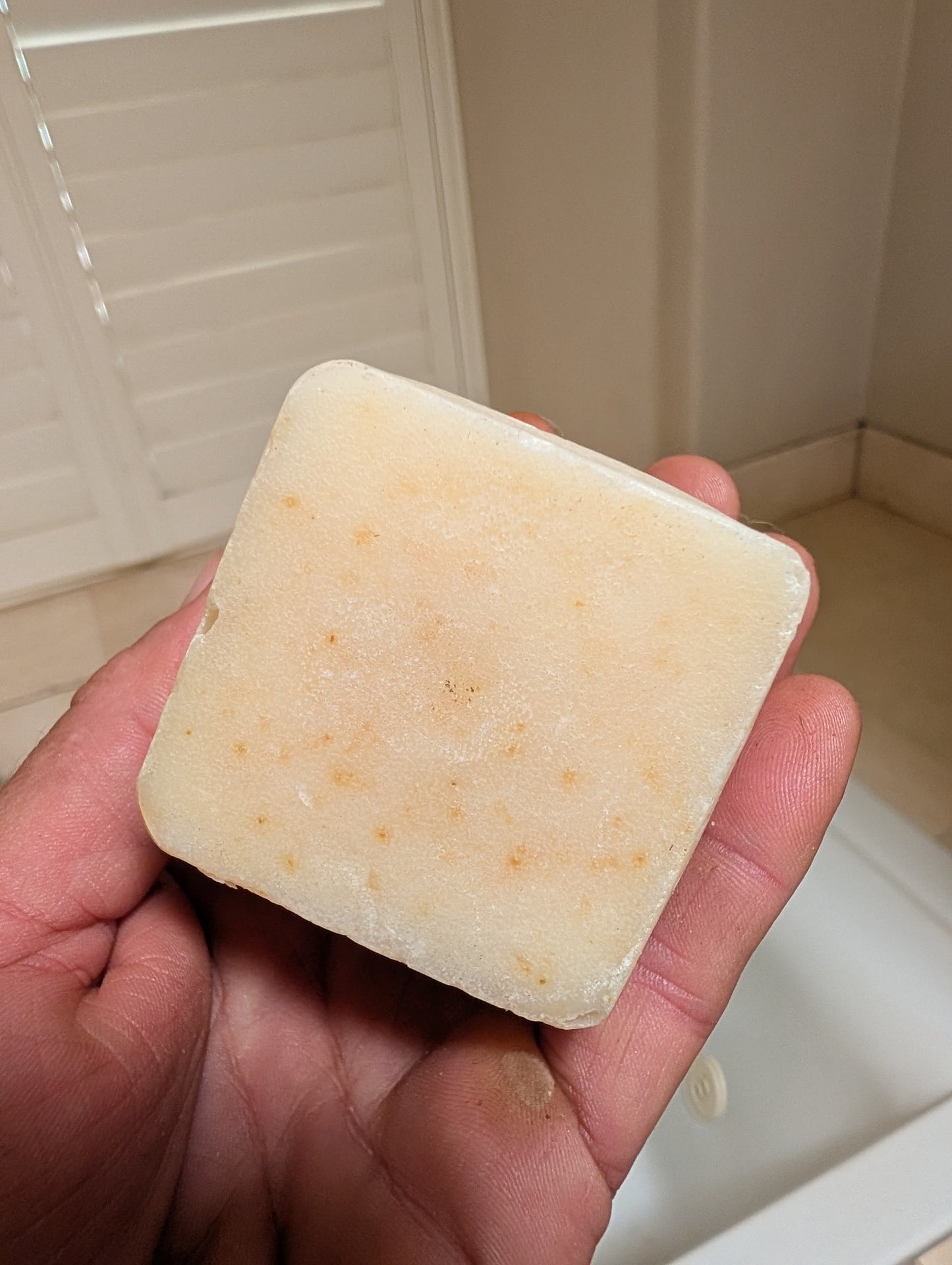 Artesian Herbal Soaps - 100% Beef Tallow- Moisturizing- -with Bamboo Holder & Sisal Scrub Bag - Yling YLang ,Lavender, 50% Pork Lard 50% Coconut Oil Orange ESSENTIAL OIL- ORGANIC - Off White , Light Lilac- Family Pack 5 Soaps-FREE SHIPPING