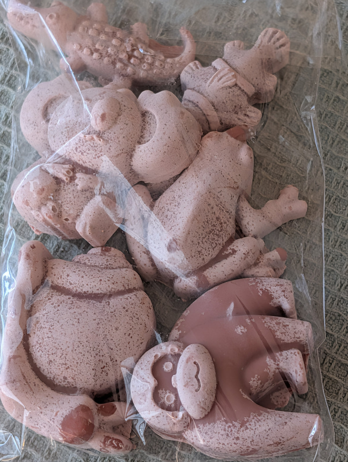 Artesian Herbal Soaps - 100% Beef Tallow Kids Animals- 1-package-Antimicrobial, Antiviral, Antifungal- -with Bamboo Holder & Sisal Scrub Bag - frankincense  & myrrh ESSENTIAL OIL- ORGANIC - Color pink -FREE SHIPPING