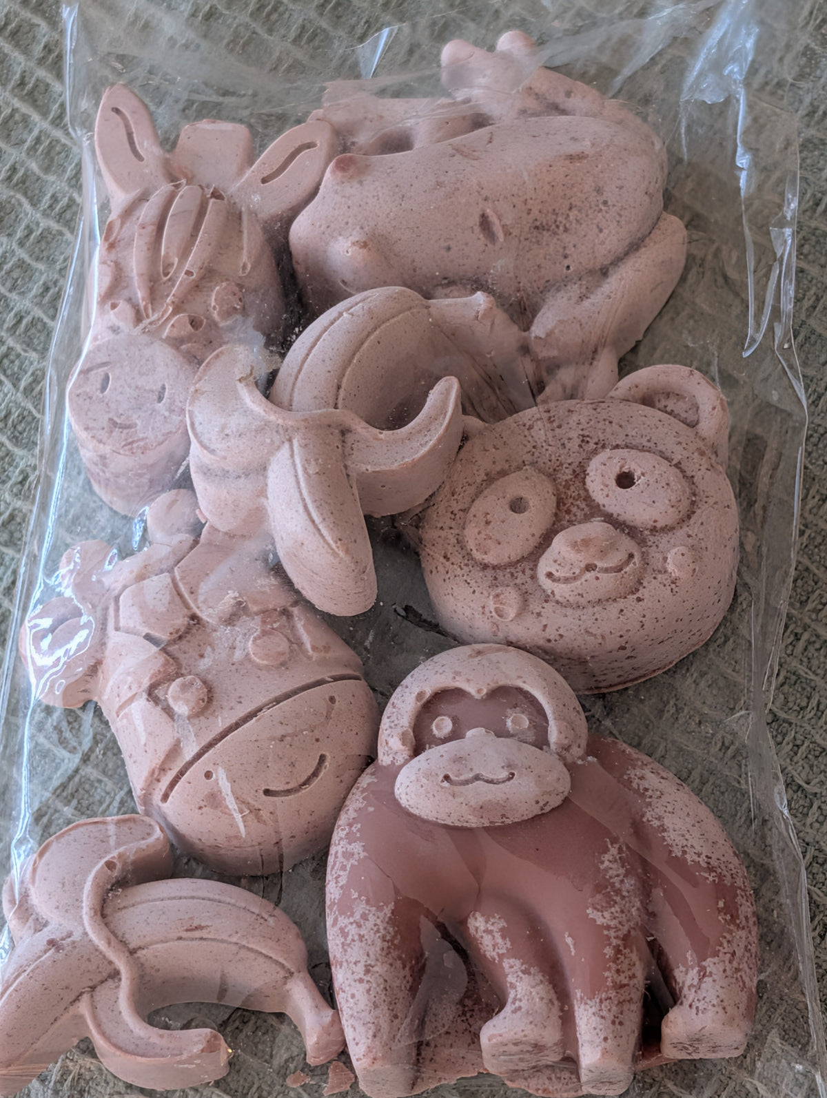 Artesian Herbal Soaps - 100% Beef Tallow Kids Animals- 1-package-Antimicrobial, Antiviral, Antifungal- -with Bamboo Holder & Sisal Scrub Bag - frankincense  & myrrh ESSENTIAL OIL- ORGANIC - Color pink -FREE SHIPPING